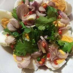 ยำไข่ต้ม