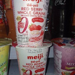 โยเกิร์ตรสมิกเบอร์รี่