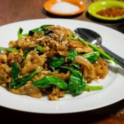 ผัดซีอิ๊วไข่ (ไม่ใส่เนื้อสัตว์)