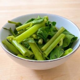 ผักบุ้งลวก