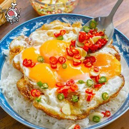 ข้าวไข่ดาว3ฟอง