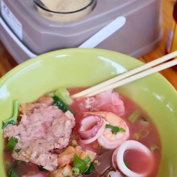 ก๋วยเตี๋ยวไก่มะระ หนองข้างคอก (เจ๊พลอย)