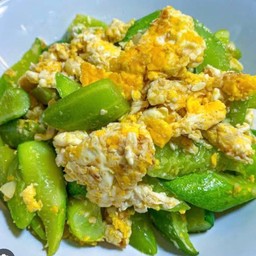 แตงกวาผัดไข่_กับข้าว