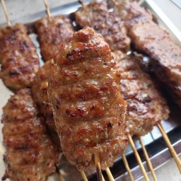 หมูย่างนมเด็ก ข้าวคลุกกะปิ กะเพราห่อ ตลาดสดเคหะสระบุรี1