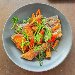 ปลานิลผัดขึ้นฉ่าย(กับข้าว)