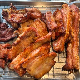 ราชาหมูย่าง ศิริราช