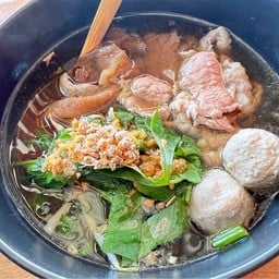 ก๋วยเตี๋ยวเนื้อสด