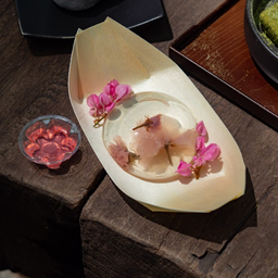 โมจิหยดน้ำซากุระ