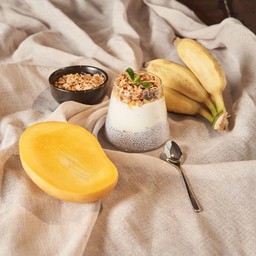 Clitoria Chia pudding