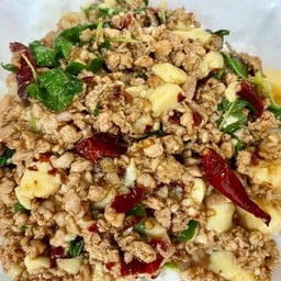 ข้าวกะเพราเต้าหู้หมูสับ ( ไร้น้ำมัน )