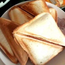 ขนมปังปิ้งแบบหนีบ(เนย-นม-นำ้ตาล)