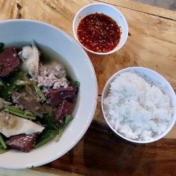 ข้าว+ต้มเลือดหมู