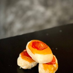 เปี๊ยะนมสด ไส้ถั่วหวาน (Sweet bean)