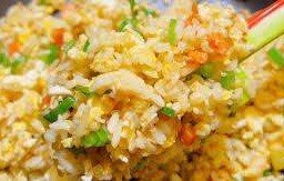 ข้าวผัดไข่