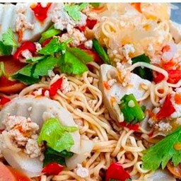 ยำมาม่า