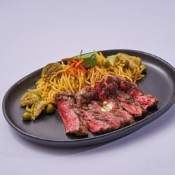 Spaghetti Green Curry  สปาเก็ตตี้เขียวหวาน