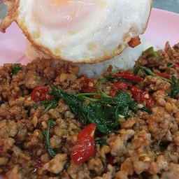ข้าวกระเพรา หมูสับ!!
