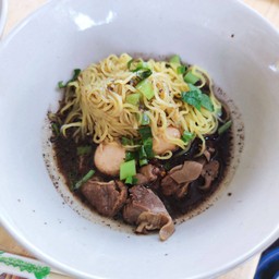 ก๋วยเตี๋ยวเรือทองหลอม