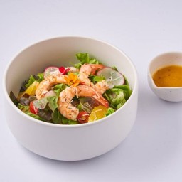 Grilled summer shrimp salad  สลัดกุ้งย่างซอสส้ม