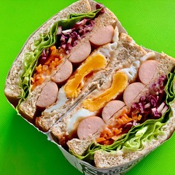 แซนด์วิชเกาหลีไส้กรอก + ไข่ดาว