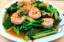 คะน้ากุ้ง ราดข้าว