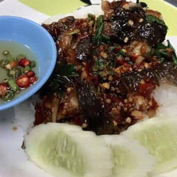 กะเพราปลาดุกย่าง