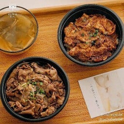 ชุดข้าวอิ่มคู่ 2 (หมู + เนื้อ)พร้อมซุปมิโซะ