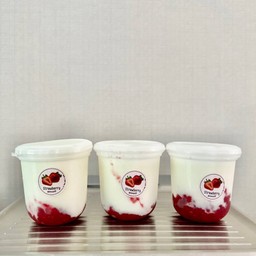 สตรอเบอรี่ โยเกิร์ต