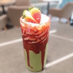 Matcha Stawberry Frappe