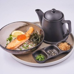 Japanese Rice Soup With Salmon  ข้าวต้มญี่ปุ่นปลาแซลม่อนย่าง