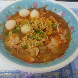 ก๋วยเตี๋ยวหมูต้มยำ