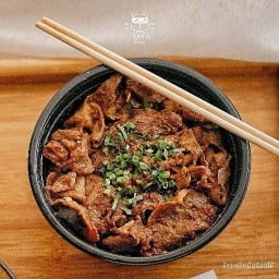 ข้าวญี่ปุ่นหน้าเนื้อร้องไห้🌶️🌶️🌶️ + ไข่ออนเซ็น + ซุปมิโซะ