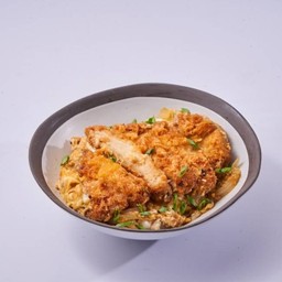 Classic Katsudon  ข้าวหมูทอดทงคัตสึด้ง