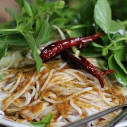 ขนมจีนเส้นสด ตลาดอมรพันธ์