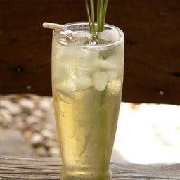 น้ำตะไคร้ ใบเตย