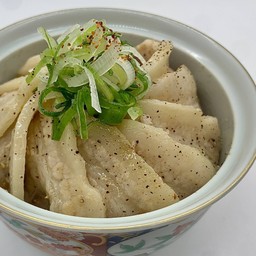 Pork salt lemon rice bowl(豚塩レモン丼)