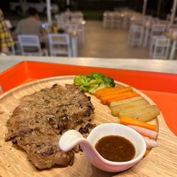 [อร่อยซ่ากับโค้ก] สเต็กหมูจิ้มแจ่ว + โค้กกระป๋องไม่มีน้ำตาล