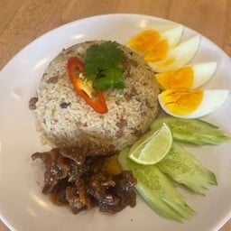 ข้าวผัด นำ้พริกลงเรือ