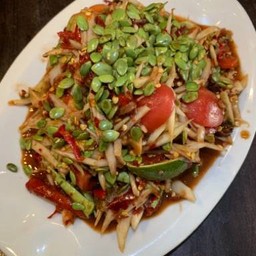 ตำมะกอกพริกแห้ง