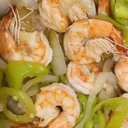 ข้าวกุ้งผัดพริกหยวก