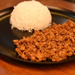 ข้าวหมูสับกระเทียม เนื้อหมูบด 100% ไม่ผสม