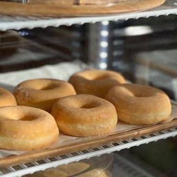 โดนัทเคลือบน้ำตาล