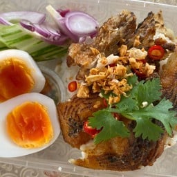 ปลาระเบิด เซเว่นหน้าหมู่บ้านอยู่เจริญ