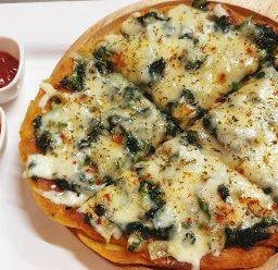 โรตีพิซซ่า ผักโขมอบชีส 3 สหาย Roti Pizza tripple cheese & spinach