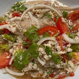 ยำวุ้นเส้นไก่