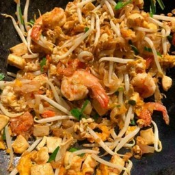 เจ๊ตั๊กตามสั่ง/ผัดไทกุ้งสด