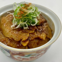 Pork kabayaki rice bowl(豚蒲焼丼)