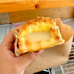 ขนมปังก้อนไส้เนย-นม