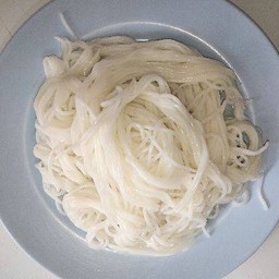 ขนมจีนเปล่า