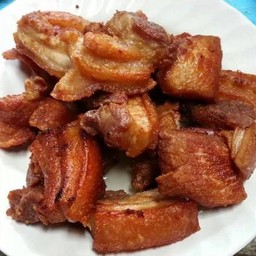 หมูสามชั้นทอดน้ำปลา